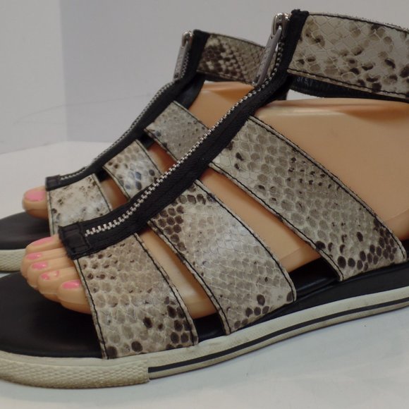 Marc Jacobs Sz 37.5 (7) Animal Print Zip Up Shoes - Picture 4 of 14
